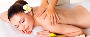 Read more about the article Hướng dẫn massage toàn thân bằng dầu dừa